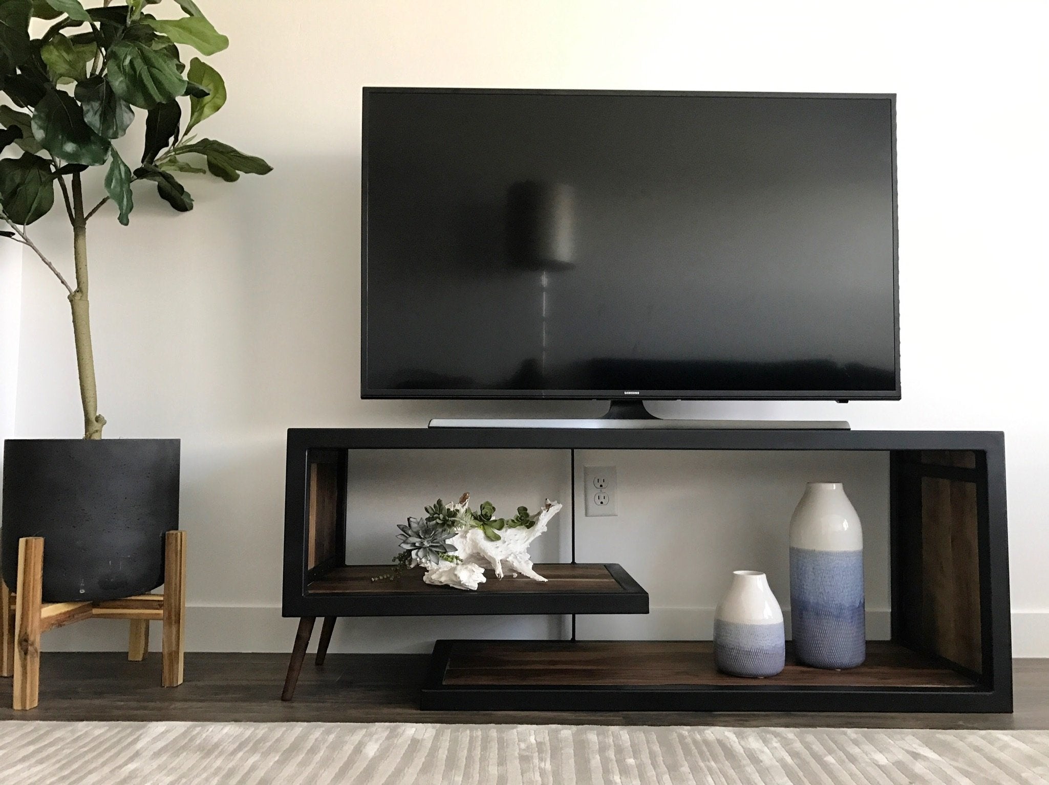 TV Stands – Model Line Design